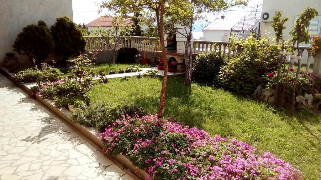 Apartment And Rooms Markovic Senj  Luaran gambar