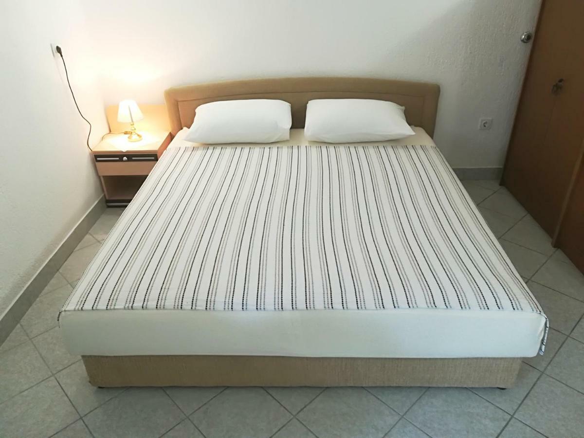 Apartment And Rooms Markovic Senj  Luaran gambar